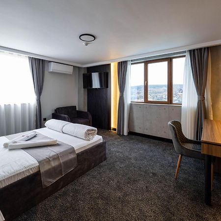 Hotel Elit Pernik Εξωτερικό φωτογραφία