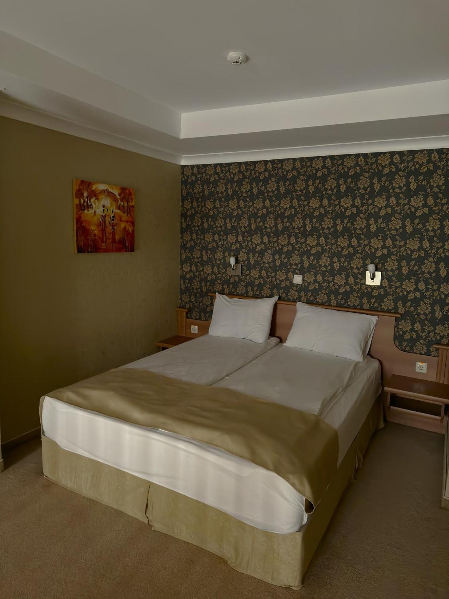 Hotel Elit Pernik Εξωτερικό φωτογραφία