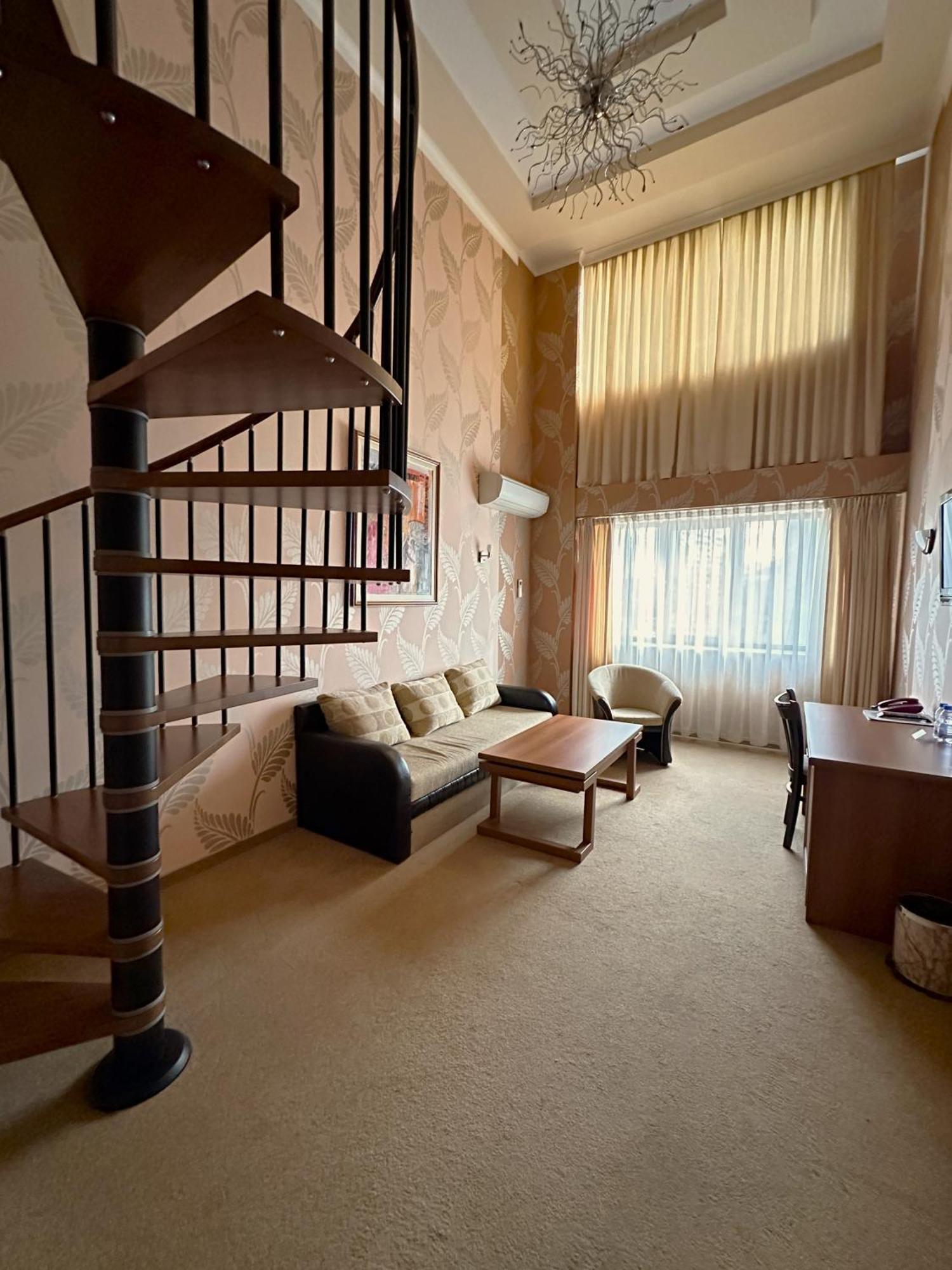 Hotel Elit Pernik Εξωτερικό φωτογραφία