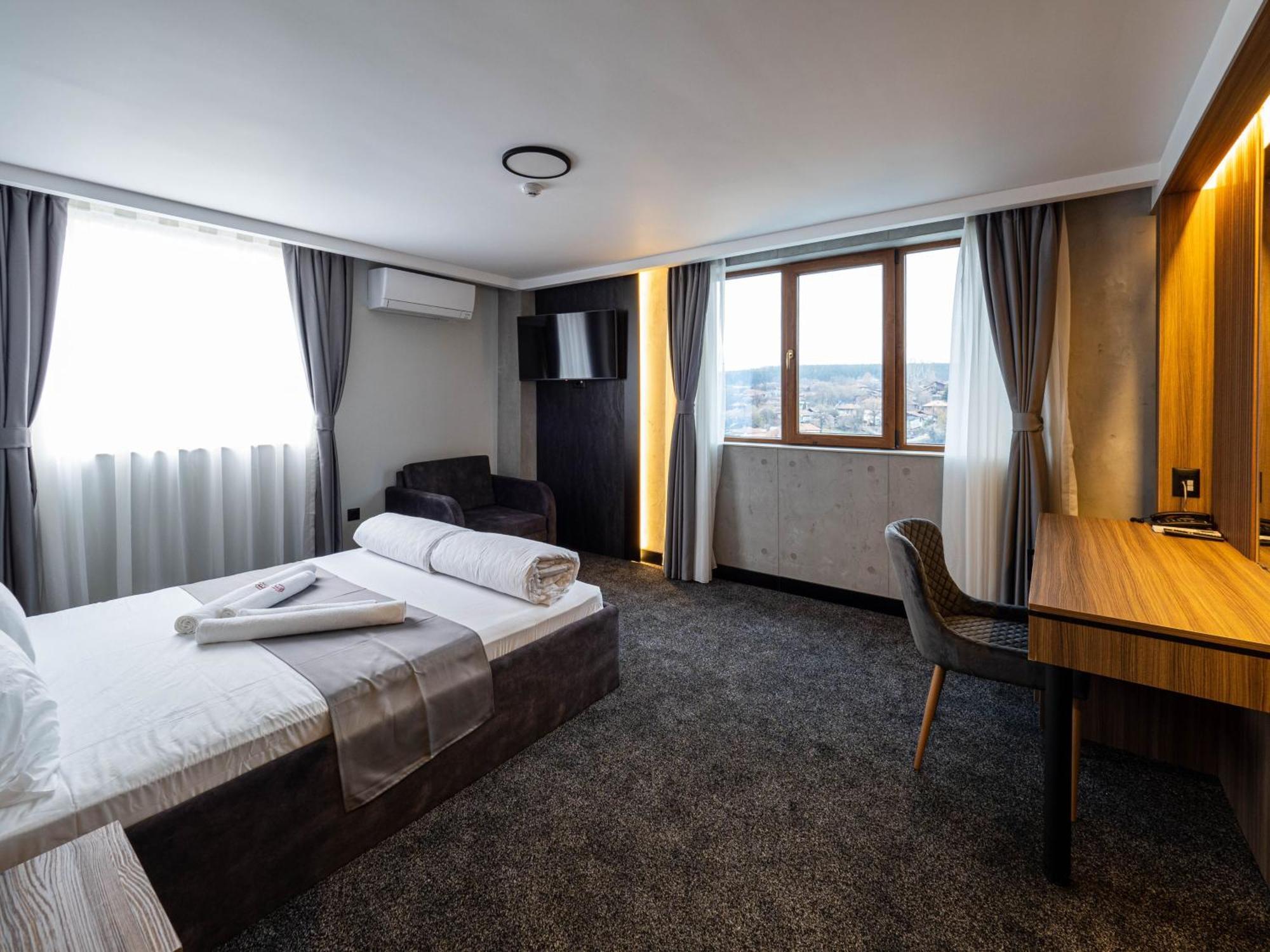 Hotel Elit Pernik Εξωτερικό φωτογραφία
